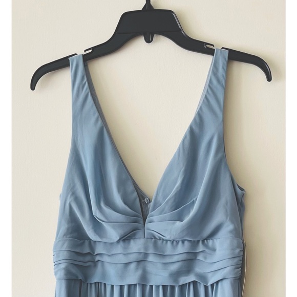 Lulu’s Blue V-Neck Chiffon Gown - NEW w/ TAGS - Picture 5 of 6